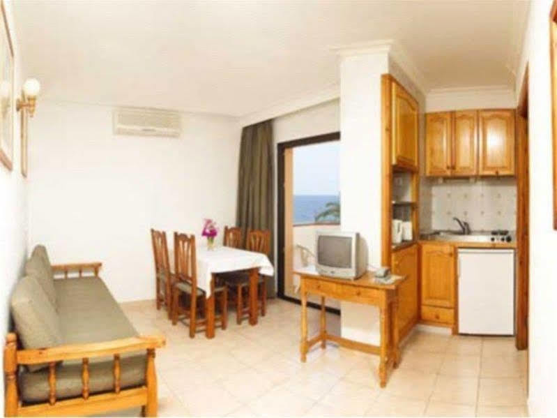 My Way Luxury Ibiza Studio - Ab Group Playa d'en Bossa Ngoại thất bức ảnh