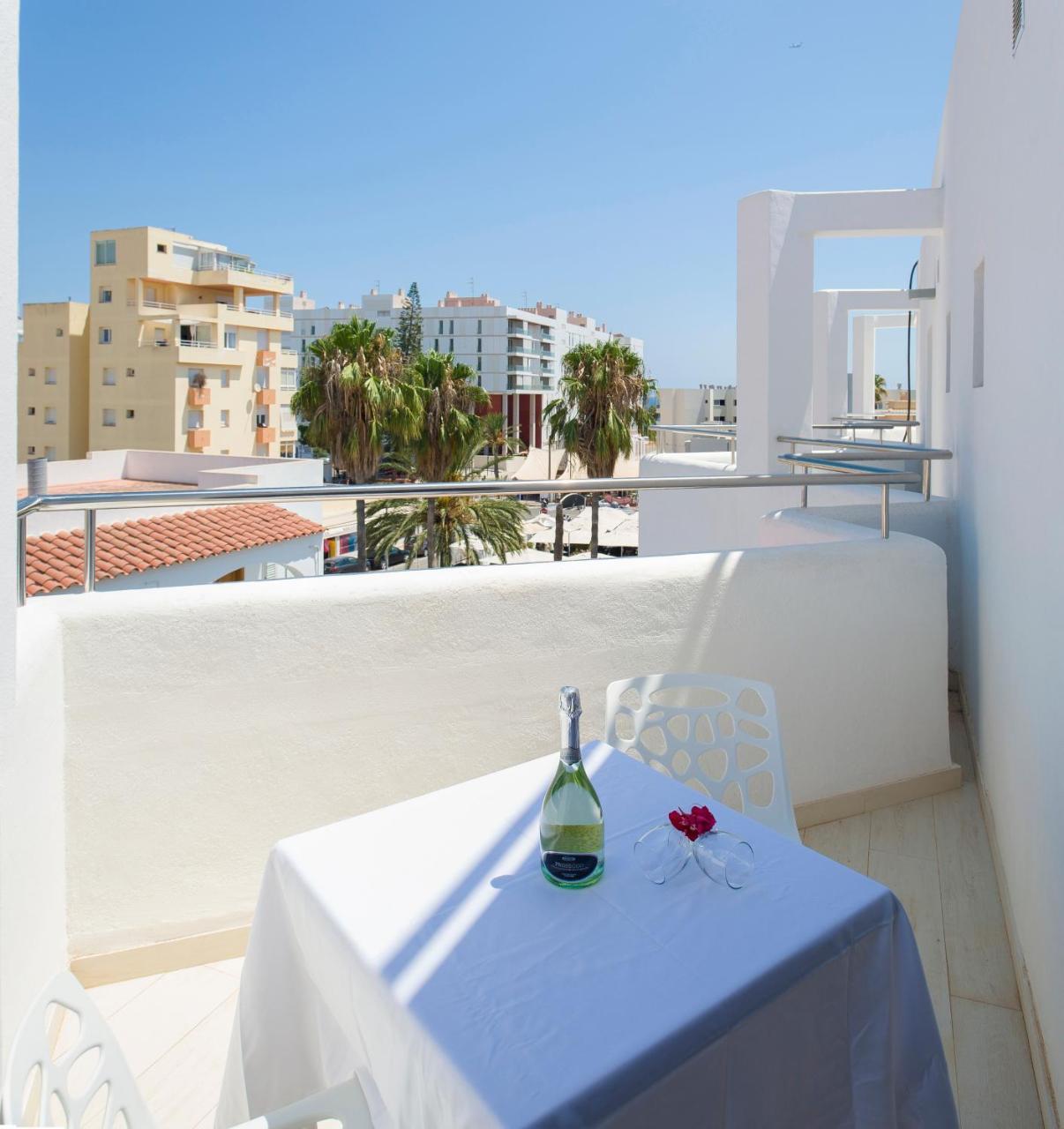 My Way Luxury Ibiza Studio - Ab Group Playa d'en Bossa Ngoại thất bức ảnh