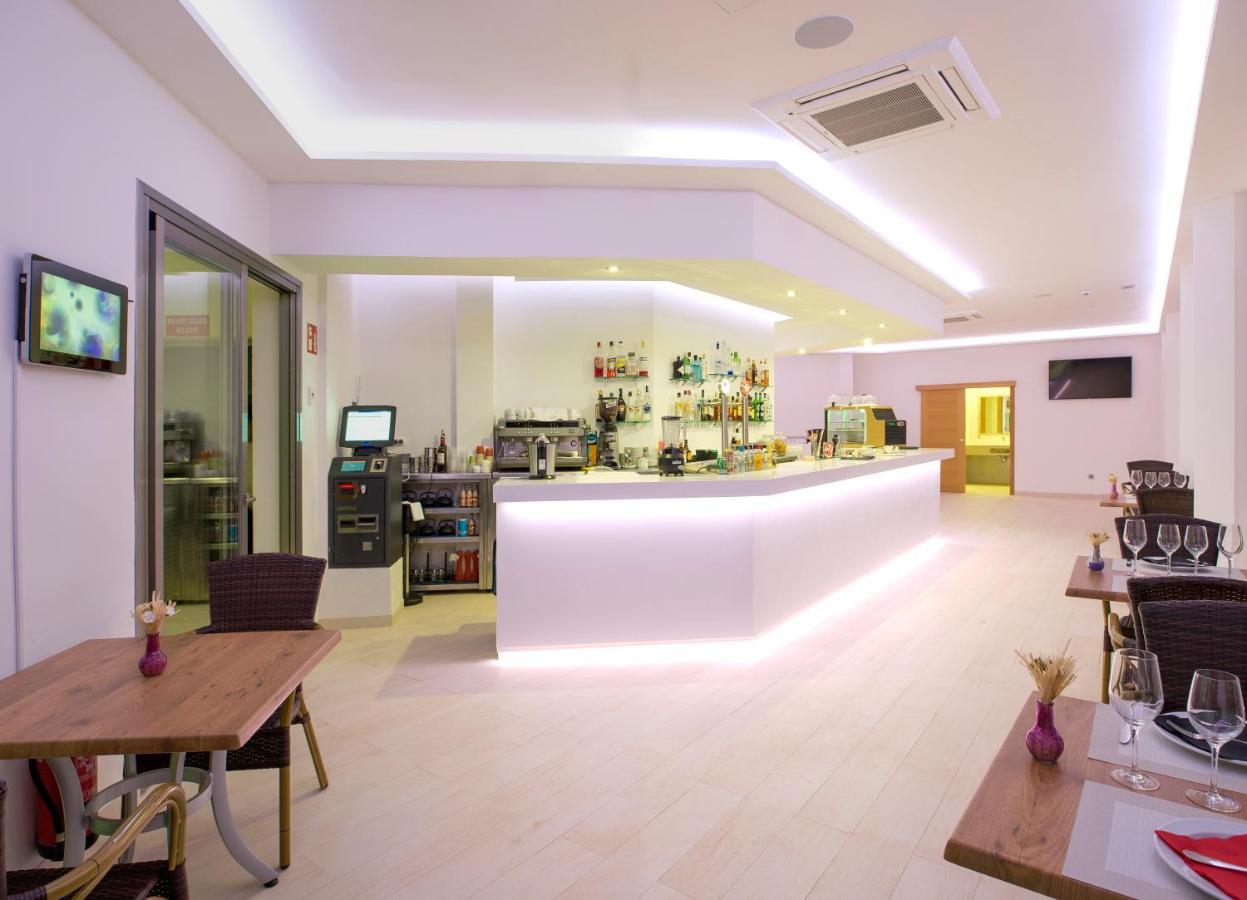 My Way Luxury Ibiza Studio - Ab Group Playa d'en Bossa Ngoại thất bức ảnh